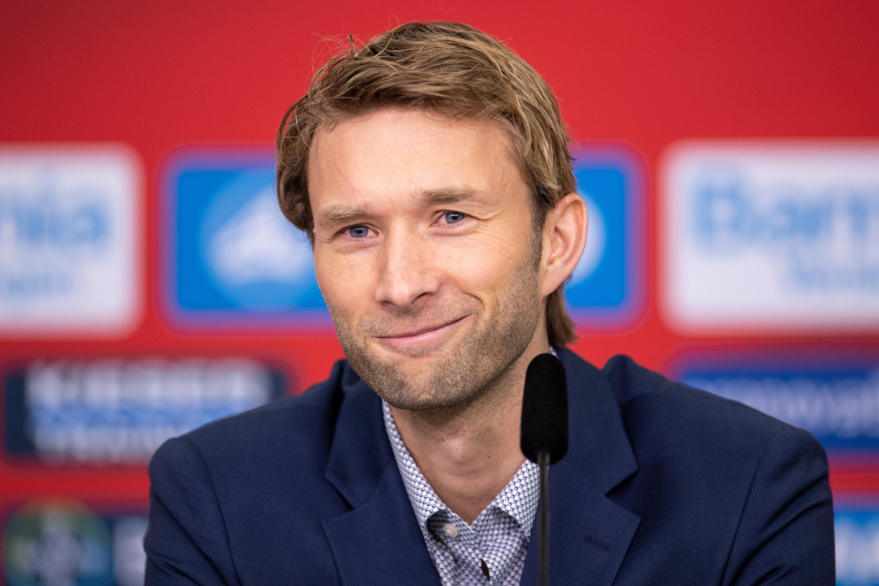 Kaiyun APP-罗尔费斯回应赫内斯：裁判让比赛流畅进行，我经历过糟得多的比赛